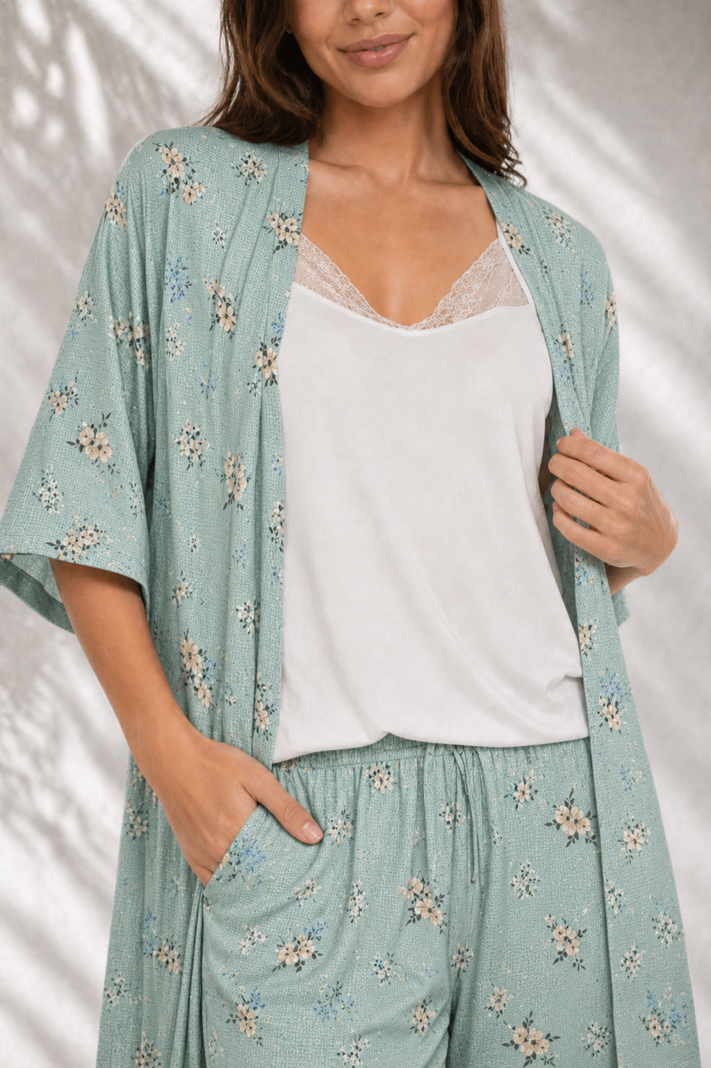 Pijama Capri Flora Nikrooz con Bata Kimono Mujer